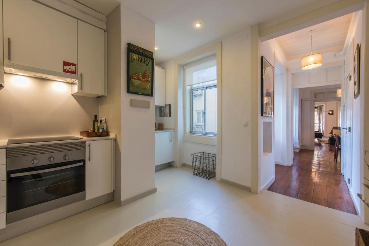 Lovelystay - Chiado 2 Bedroom Charm! Lissabon Exterior foto